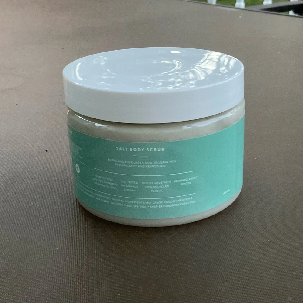 Bath & Body Works Aromatherapy Breathe Deep Eucalyptus Lavender Salt Body scrub